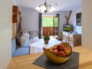 Three-Bedroom Apartment room in Appartment Sattlerhof