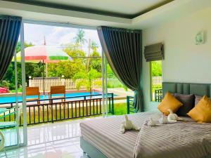 Koh Chang Havana Pool Villa