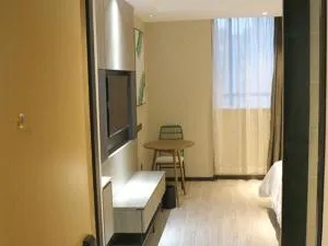 Up And In Shandong Linyi Lanshan District Taisheng Square - Fei