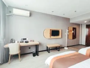 JUN Hotels Inner Mongolia Tongliao Hexi Chuangye Avenue - Tongliao