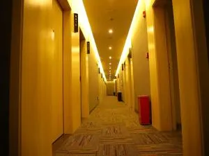 Thank Inn Chain Hotel Jiangxi Ganzhou Longnan County Longxiang Avenue Store - Nanxiong