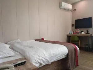 Thank Inn Chain Hotel Zhoukou Shangshui County Yangcheng Park - Huaiyang