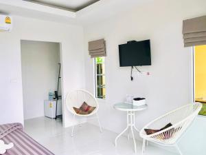 Koh Chang Havana Pool Villa