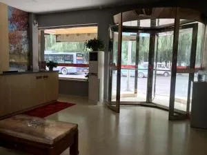 JUN Hotels Jinzhong Yuci District Railway Station - Jinzhong