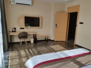 Thank Inn Chain Hotel Guizhou Qiannan Duyun Beibu Xingcheng - Yinzhan