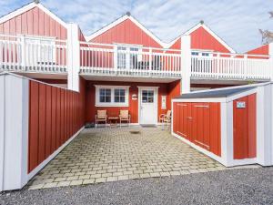 6 person holiday home in Blåvand