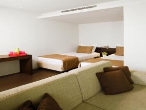 The Anchor Troia - River