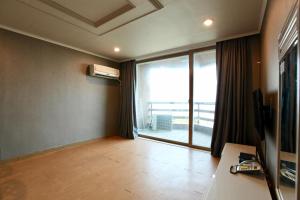 BENIKEA San&Bada Jumunjin Resort