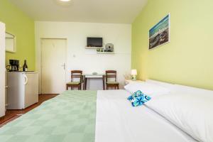 Muzic Budget Double Room