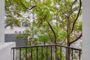 Sofia Dream Apartment - The Library - 3-BDR, 2-BTHR by Flat Mаnager