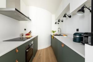 Appartements Pick A Flat's Apartment in Saint Germain - Rue Corneille : photos des chambres