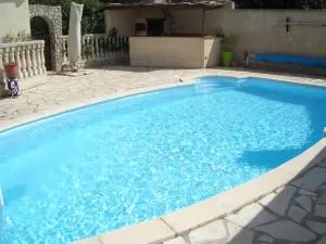 Villa avec jardin à Poussan avec piscine privée ouverte toute l'année - Poussan