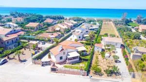 Case Vacanze Mare Nostrum - Villas in front of the Beach with Pool - Collesano