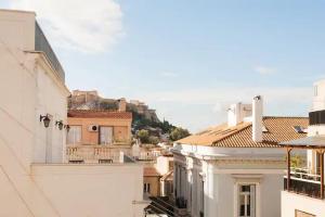 A Masterpiece in Plaka with Big Balcony and Acropolis View
