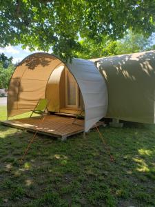 B&B / Chambres d'hotes Le Moulin D'onclaire Camping et chambres d'hotes : photos des chambres