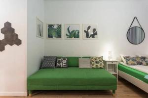 Cozy modern STUDIO GREEN APARTMENT in Old Town