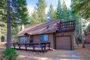Holiday Home room in Skyline Divine by Lake Tahoe Accommodations