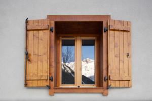 Two-Bedroom Apartment with Mountain View room in Villa Mont Blanc