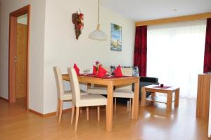 Two-Bedroom Apartment room in Pension Waldheim