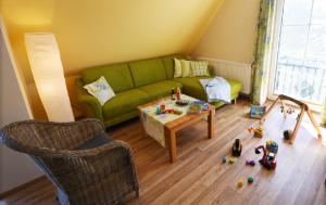 Apartment with Balcony room in Ferienbauernhof Schuler