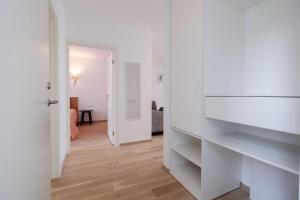 Riverside Ronze Apartment