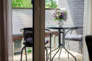 Riverside Ronze Apartment