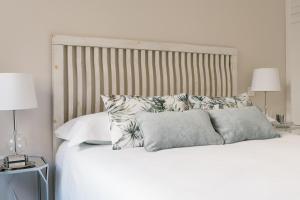 Sevilla Apartments Muro by Valcambre