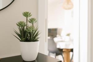 Sevilla Apartments Muro by Valcambre