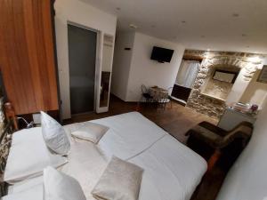 New rustic apartments Tonko