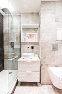 Appartements Safranier Villa Emy 201 : photos des chambres