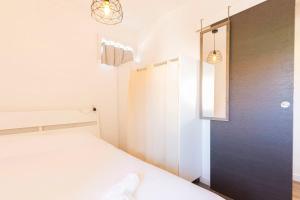 Appartements Chez Dominique - 1 chbre Centre Antibes Migrainier T2 avec AC : photos des chambres