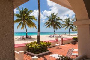 Southern Palms Beach Club