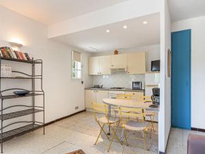 Flat in a beautiful building with pool