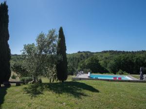 Maisons de vacances Spacious Holiday Home in Sauveterre de l mance : photos des chambres