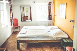 Quadruple Room with Private Bathroom room in Hotel Pod Zvičinou