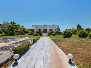 Lavish Villa in Archaia Korinthos with Swimming Pool Korinthia Greece