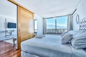 La Gloria Home - 1BR, Mountain View, Pool, Gym, Mall