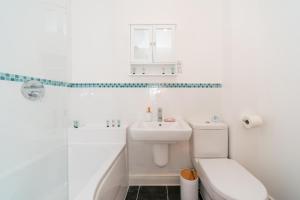 City Centre Posh Parlour Gated Parking 1bed Wifi