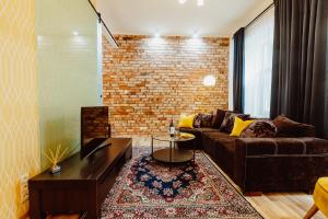 Kings City - Old Town Apartment