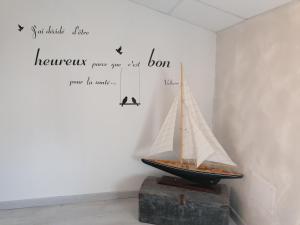 Maisons d'hotes Le petit Radieux : photos des chambres