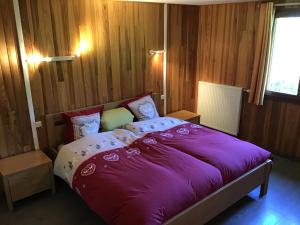 Hotels HOTEL RESTAURANT LA FOURMI : Chambre Double - Vue sur Montagne
