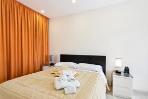 Castello Ursino Balcony Apartment