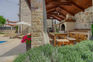Stone villa Parentium with private pool in Porec