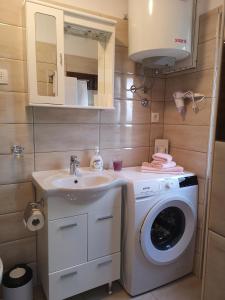 Guesthouse Tina with Terrace and Parking near Opatija