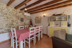 Cozy villa Zita with private pool near town center