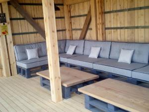 DOMKI APARTAMENTOWE CHMIELÓWKA