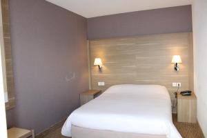 Hotels Hotel Des Tilleuls : photos des chambres