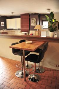 Appartements Logement au calme F2 : photos des chambres