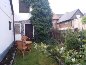 letní domek, koně, lezecká stěna, fitness, NOVĚ i možnost spaní nad hlavami koní!!!