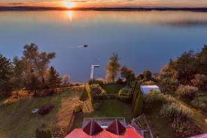 Ferienhaus Malgosia direkt am See